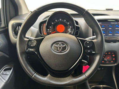 Toyota Aygo 1.0 VVT-i 72 CV 5 porte x-play MMT (9)