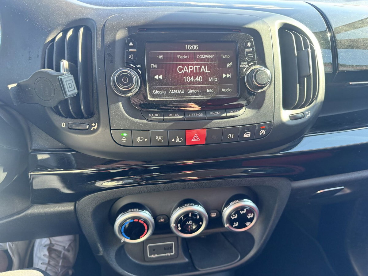 Fiat 500L Living 1.6 Multijet 105 CV Lounge (15)