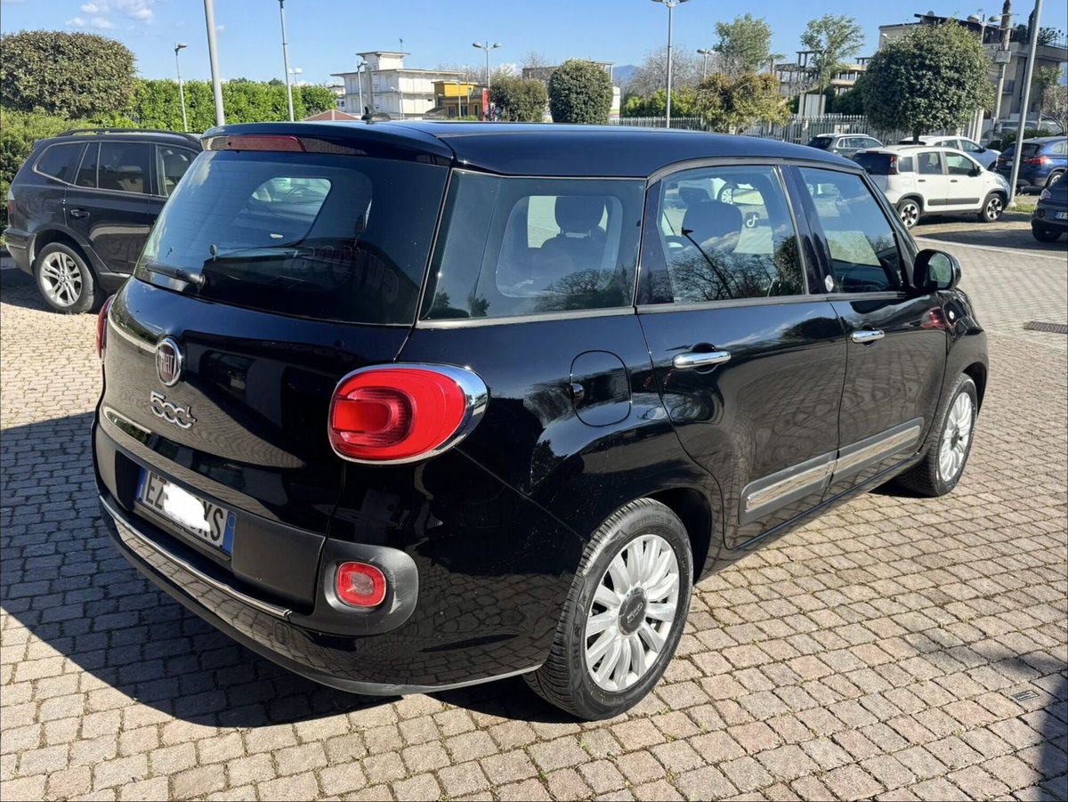 Fiat 500L Living 1.6 Multijet 105 CV Lounge (6)
