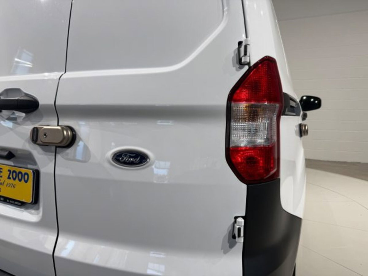 Ford Transit Courier 1.0 EcoBoost 100CV  Trend (12)