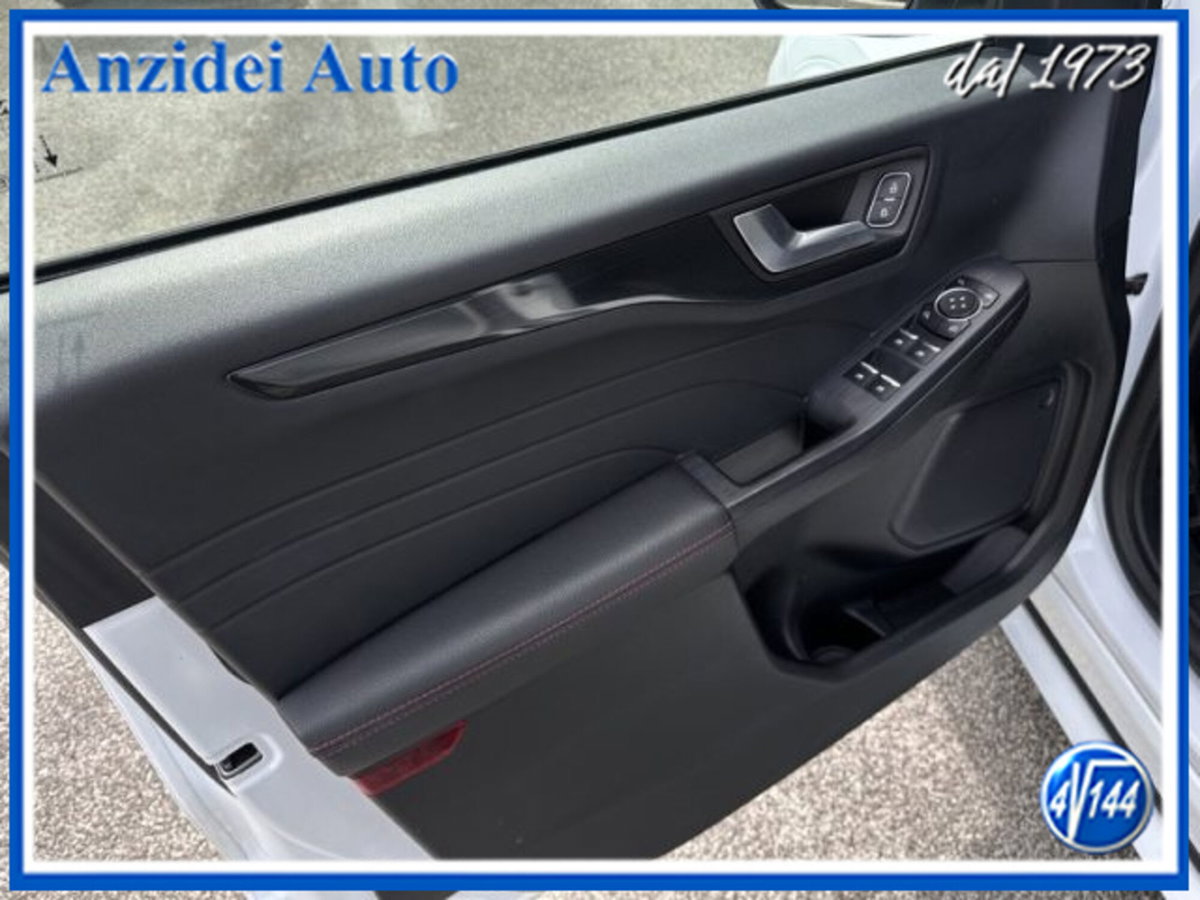 Ford Kuga 1.5 EcoBlue 120 CV aut. 2WD ST-Line X Design (19)