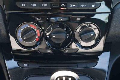 Lancia Ypsilon 1.0 FireFly 5 porte S&S Hybrid Silver Plus (17)