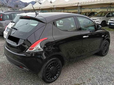 Lancia Ypsilon 1.0 FireFly 5 porte S&S Hybrid Silver Plus (4)