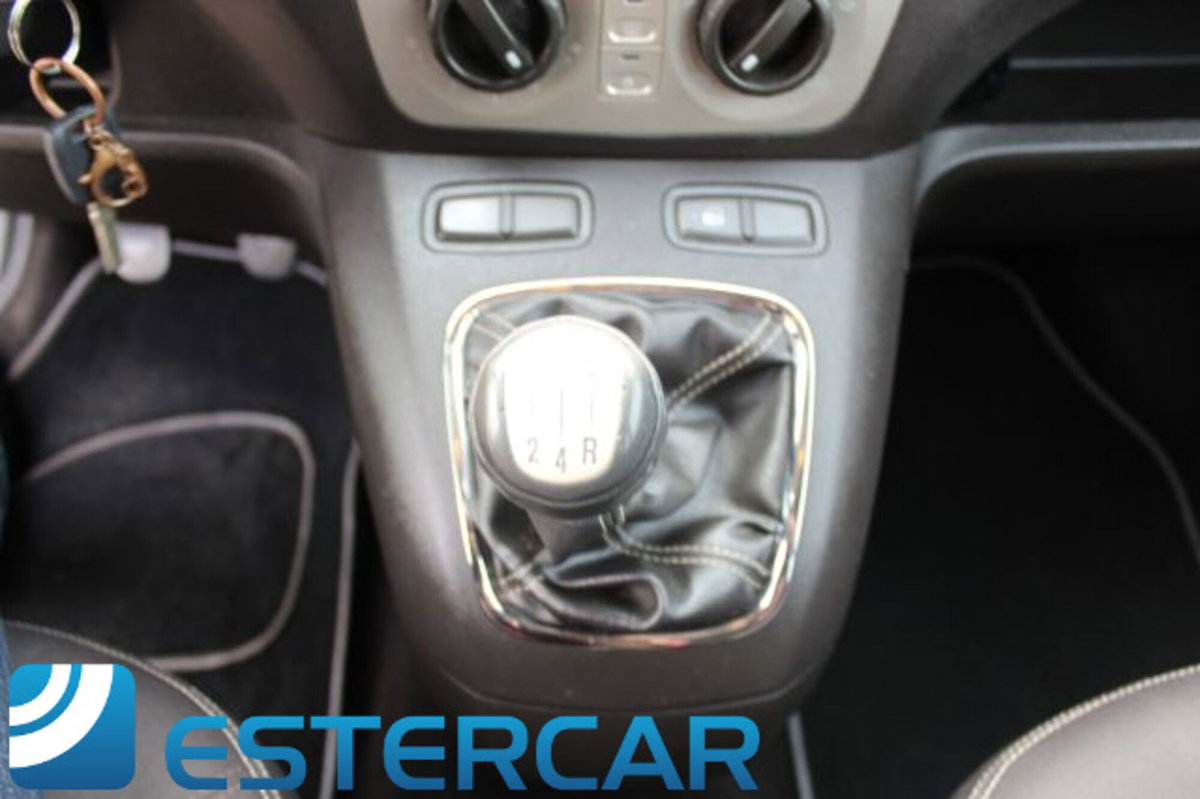 Lancia Musa 1.3 Multijet 16V 70 CV Oro (17)