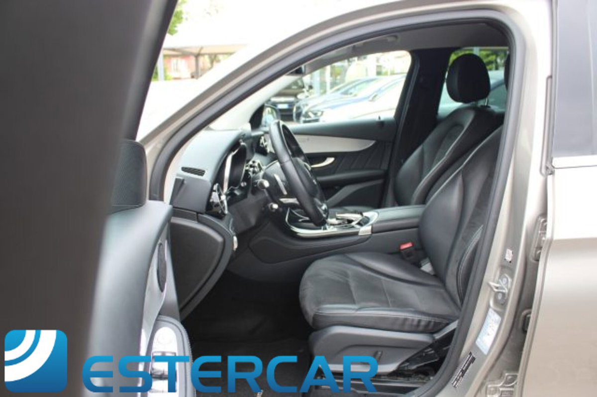 Mercedes-Benz GLC SUV 250 4Matic Premium (4)
