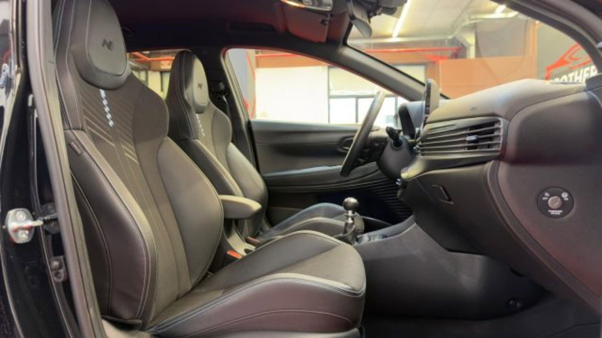 Hyundai i20 1.6 T-GDI MT N-Performance (10)
