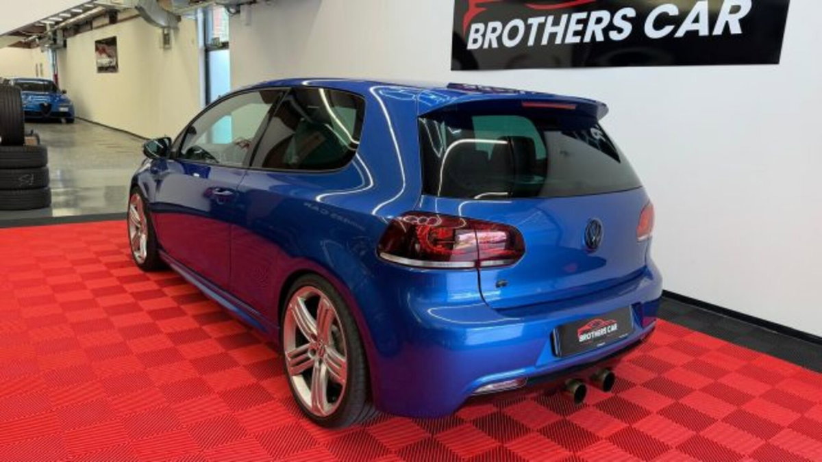 Volkswagen Golf 2.0 TSI 4mot. DSG 3p. R (5)