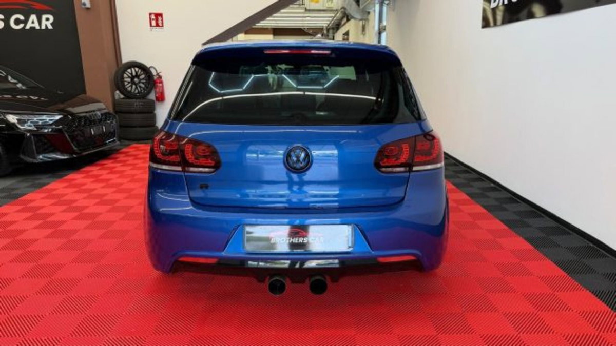 Volkswagen Golf 2.0 TSI 4mot. DSG 3p. R (6)
