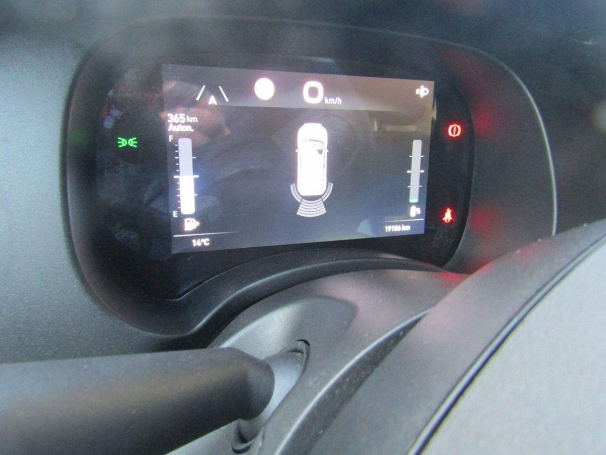 Fiat Panda 1.0 FireFly S&S Hybrid City Cross (13)