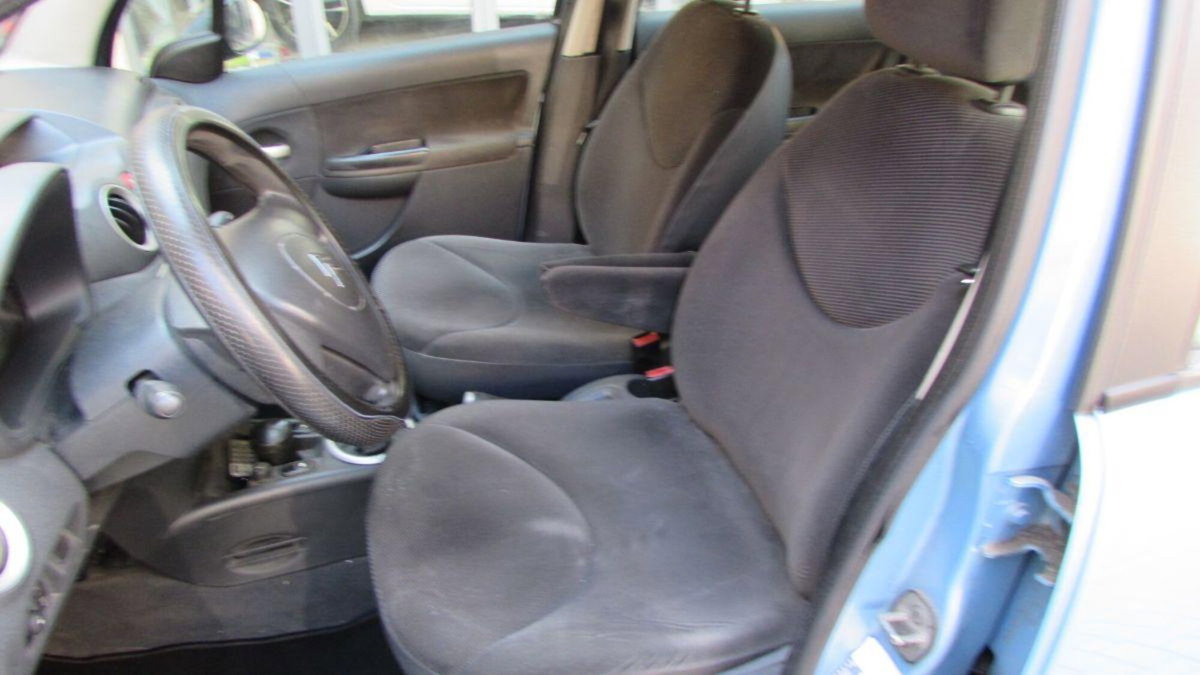 Citroen C3 1.4 HDi 70CV Elegance (10)