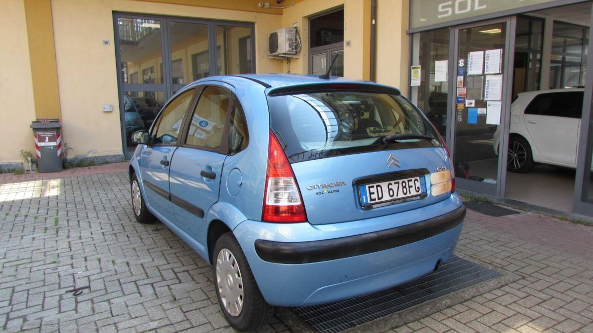 Citroen C3 1.4 HDi 70CV Elegance (3)