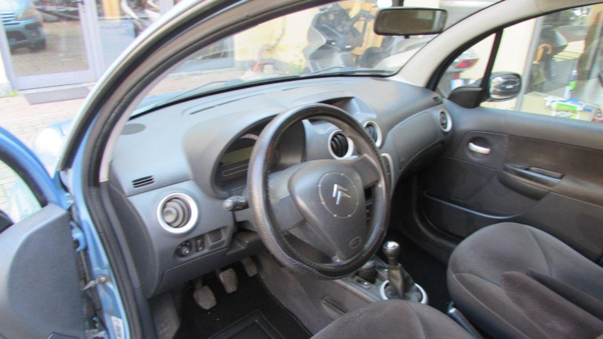 Citroen C3 1.4 HDi 70CV Elegance (9)