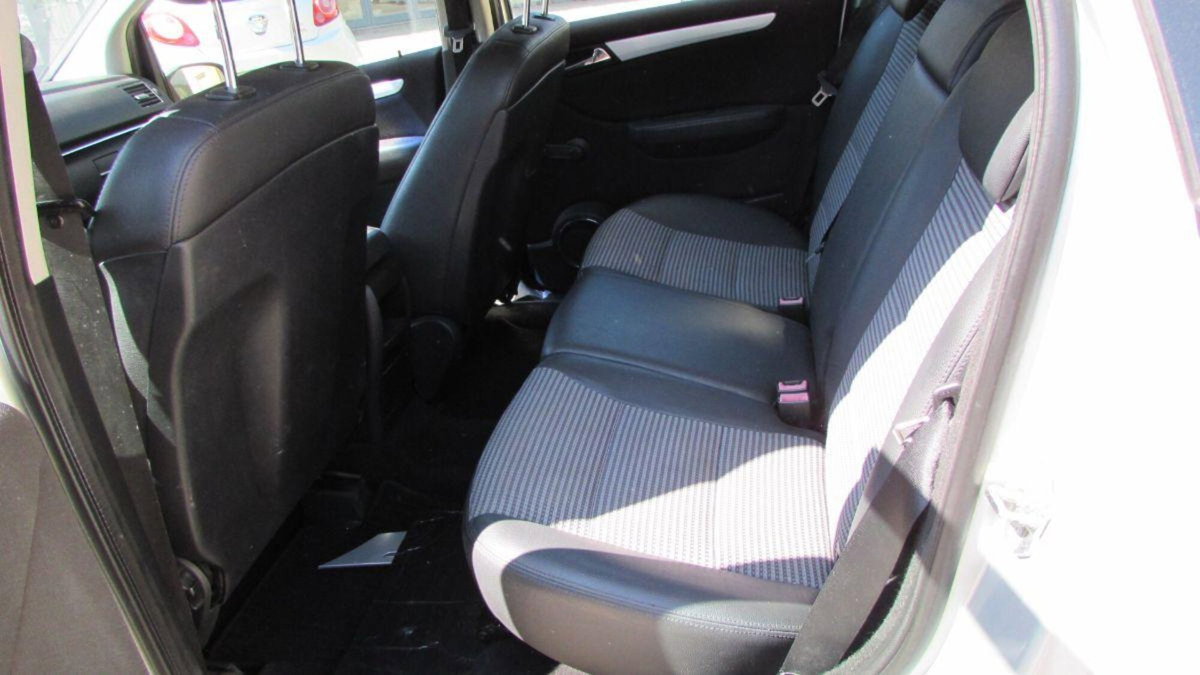 Mercedes-Benz Classe B 180 CDI Sport (10)