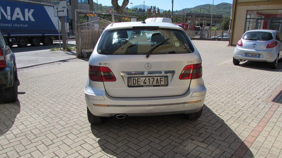 Mercedes-Benz Classe B 180 CDI Sport (4)