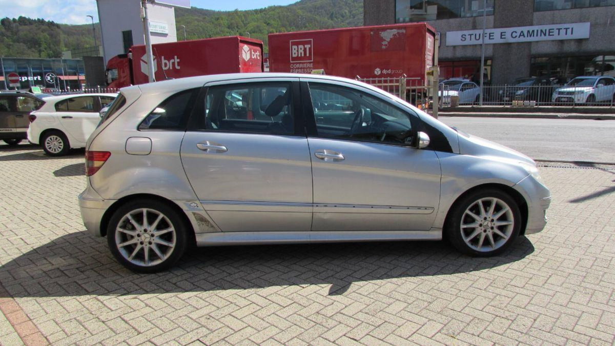Mercedes-Benz Classe B 180 CDI Sport (6)
