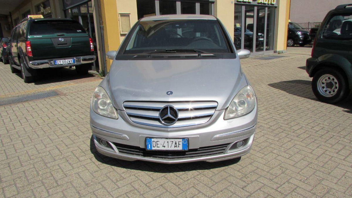 Mercedes-Benz Classe B 180 CDI Sport (8)