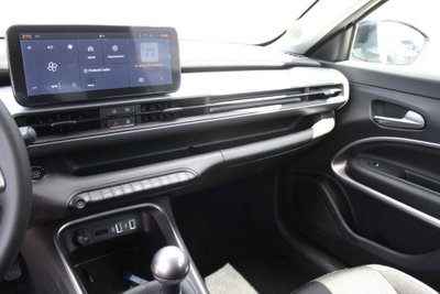 Jeep Avenger 1.2 turbo Summit fwd 100cv (12)