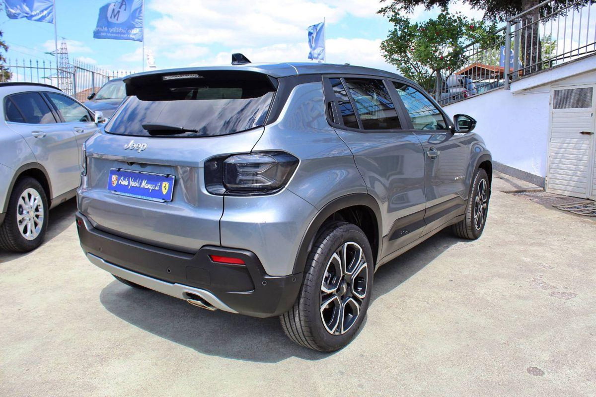 Jeep Avenger 1.2 turbo Summit fwd 100cv (5)