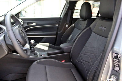Jeep Avenger 1.2 turbo Summit fwd 100cv (9)