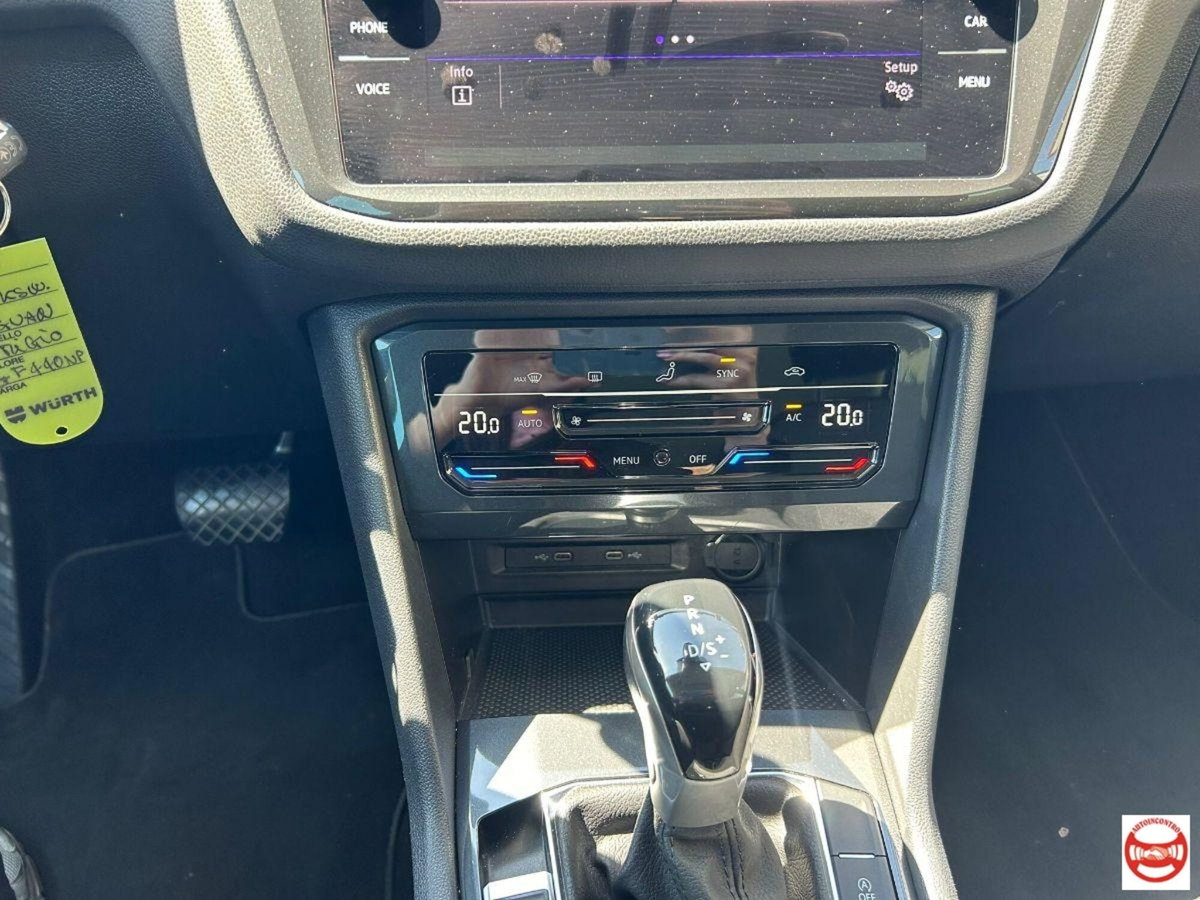 Volkswagen Tiguan 2.0 tdi Life 150cv dsg (14)