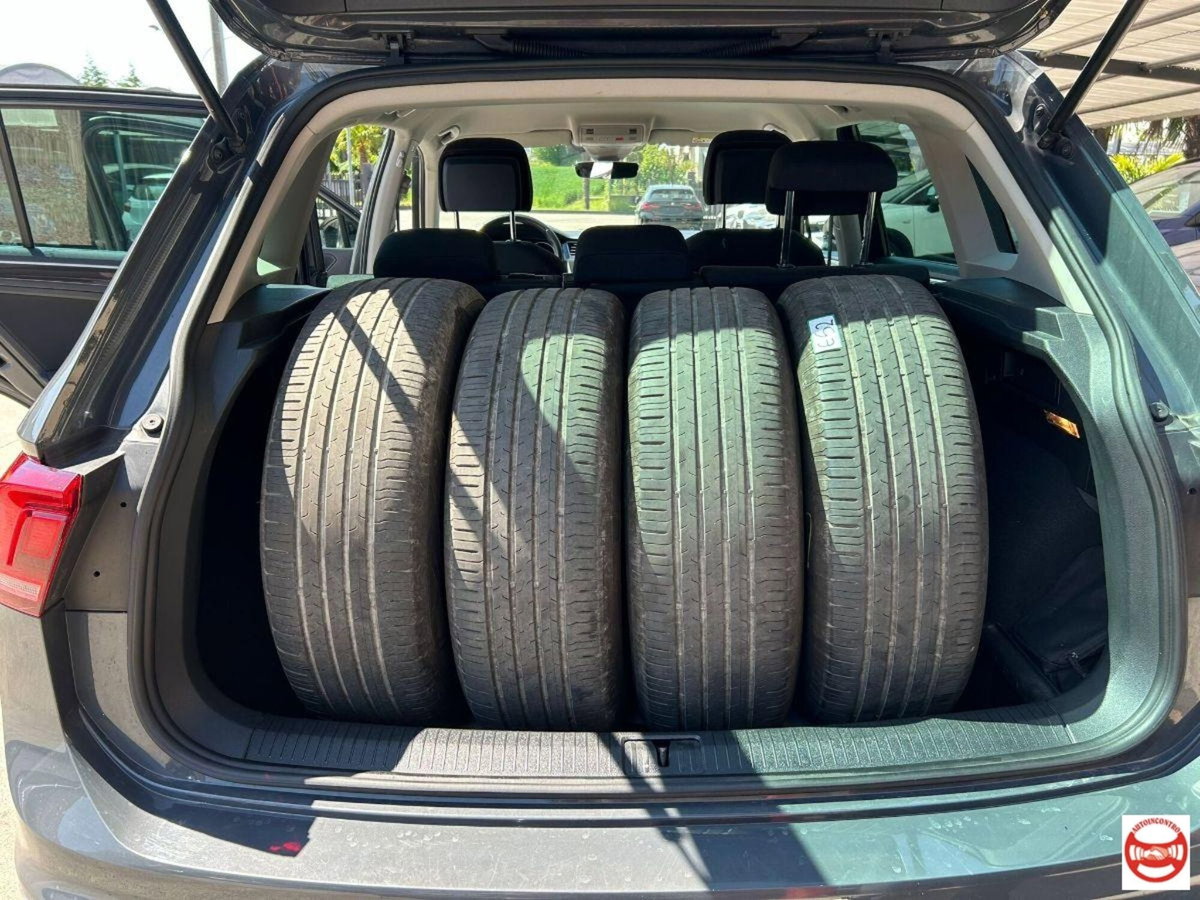 Volkswagen Tiguan 2.0 tdi Life 150cv dsg (16)