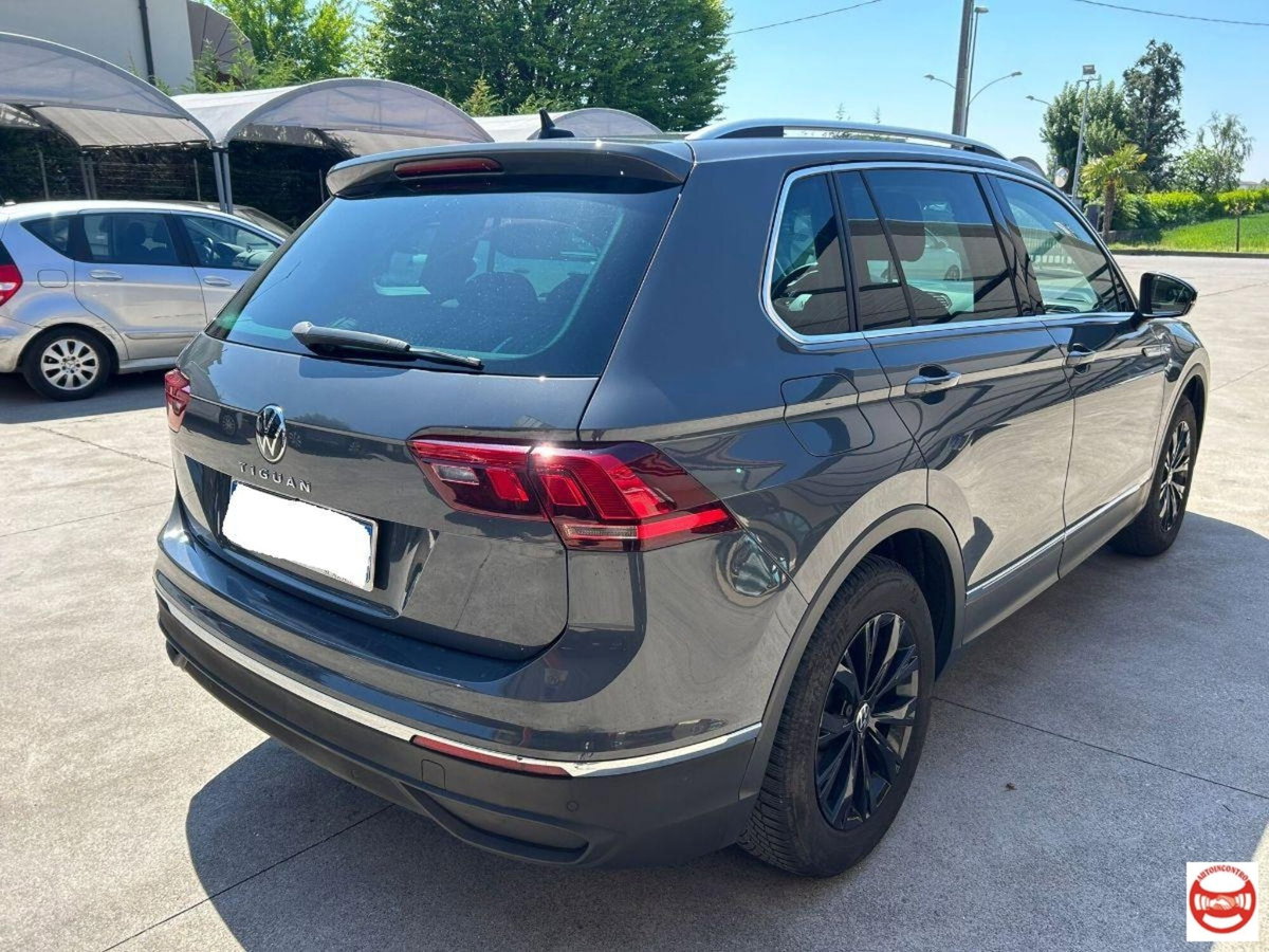 Volkswagen Tiguan 2.0 tdi Life 150cv dsg (5)