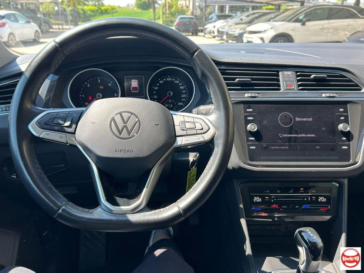 Volkswagen Tiguan 2.0 tdi Life 150cv dsg (9)