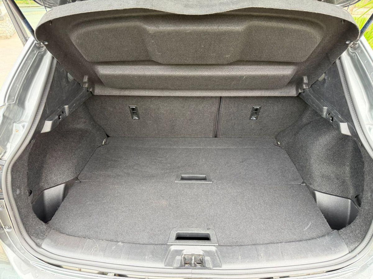 Nissan Qashqai 1.2 DIG-T Tekna (20)