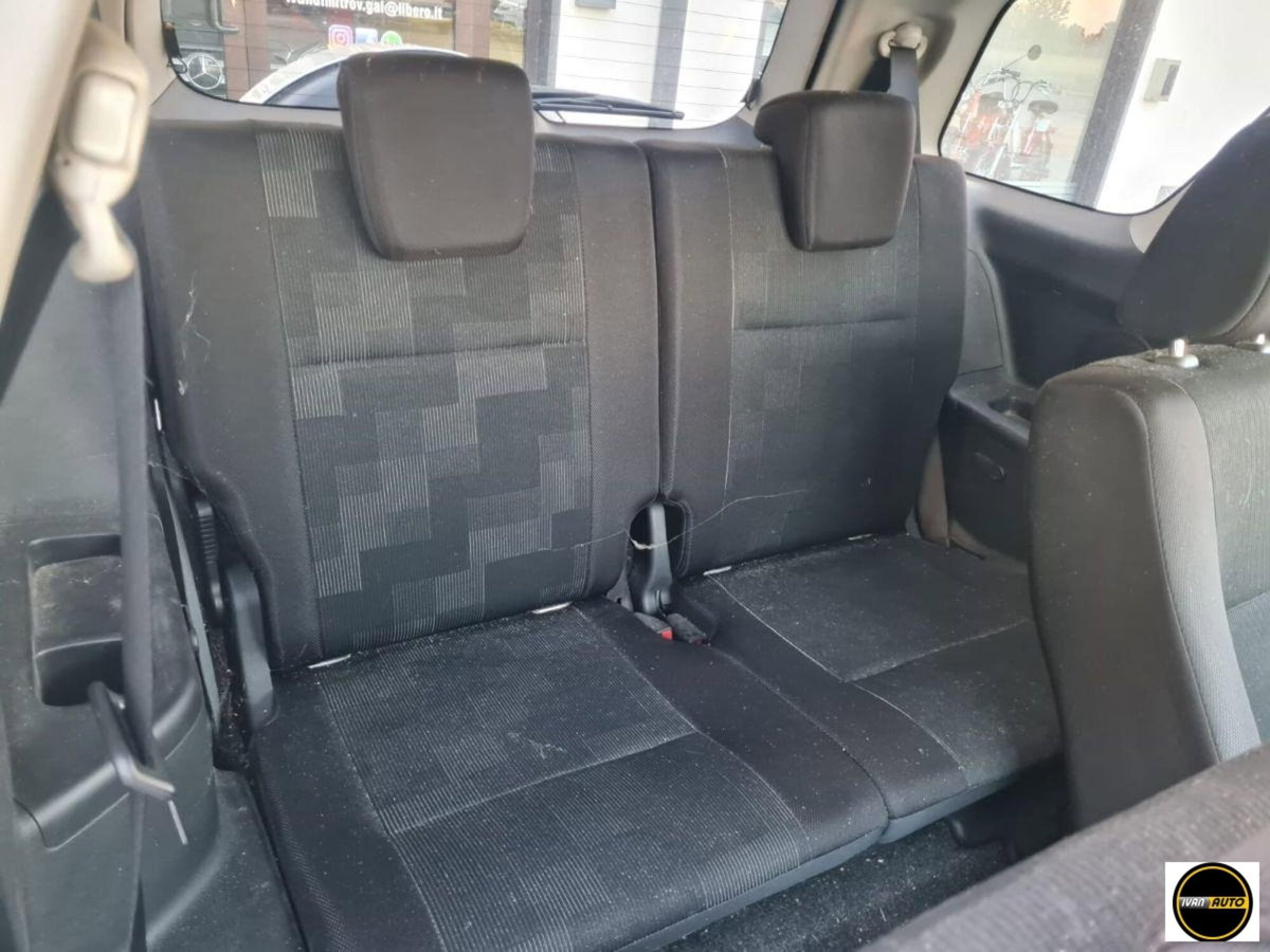 Suzuki Grand Vitara 1.9 DDiS 3 porte Offroad (15)