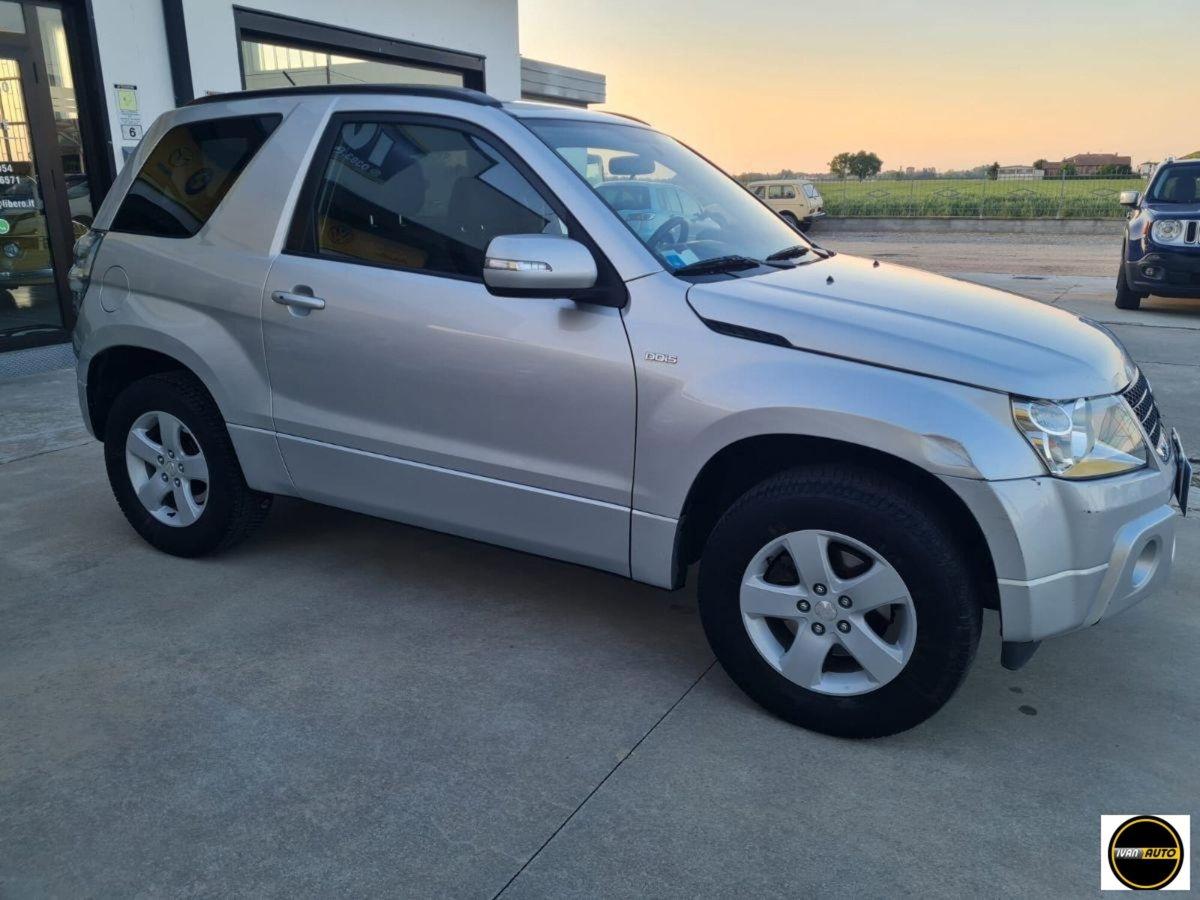 Suzuki Grand Vitara 1.9 DDiS 3 porte Offroad (3)