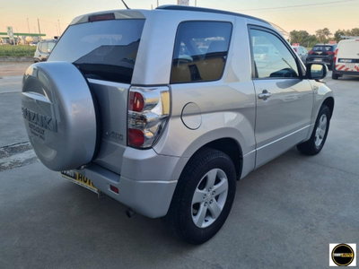 Suzuki Grand Vitara 1.9 DDiS 3 porte Offroad (5)