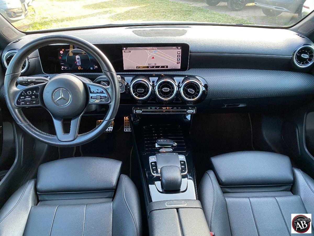 Mercedes-Benz Classe A Sedan 180 d Automatic 4p. Executive (13)
