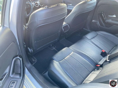 Mercedes-Benz Classe A Sedan 180 d Automatic 4p. Executive (16)