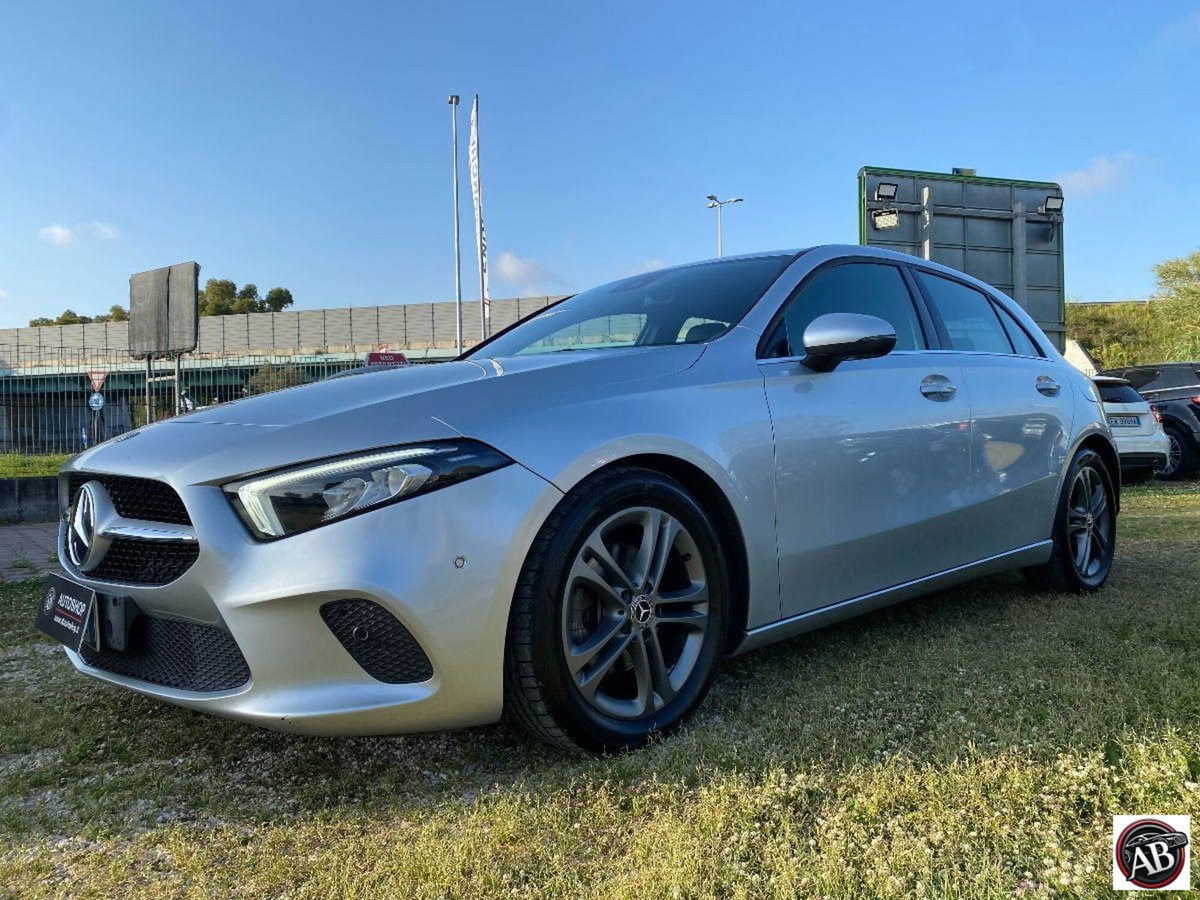 Mercedes-Benz Classe A Sedan 180 d Automatic 4p. Executive (2)