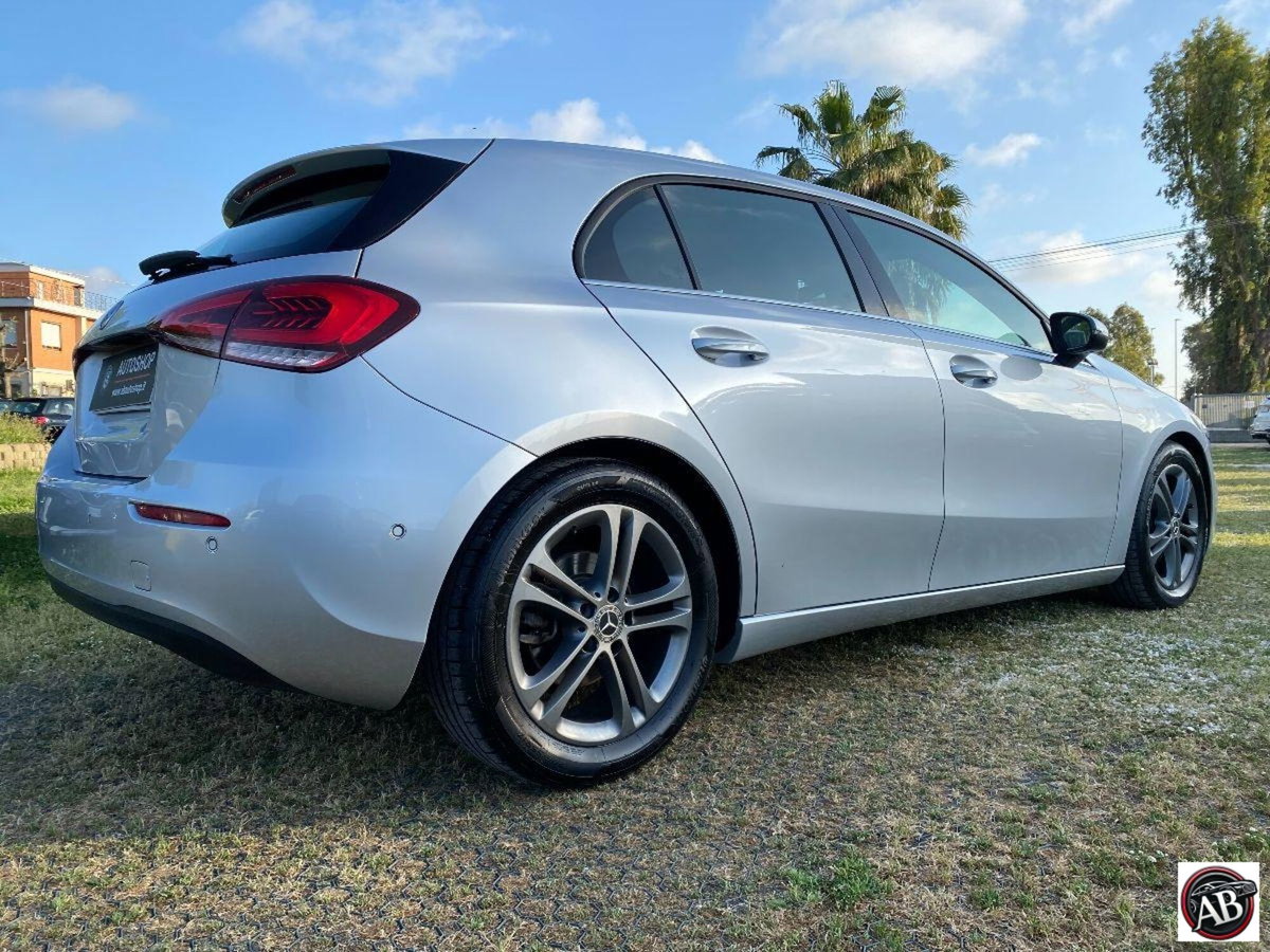 Mercedes-Benz Classe A Sedan 180 d Automatic 4p. Executive (7)