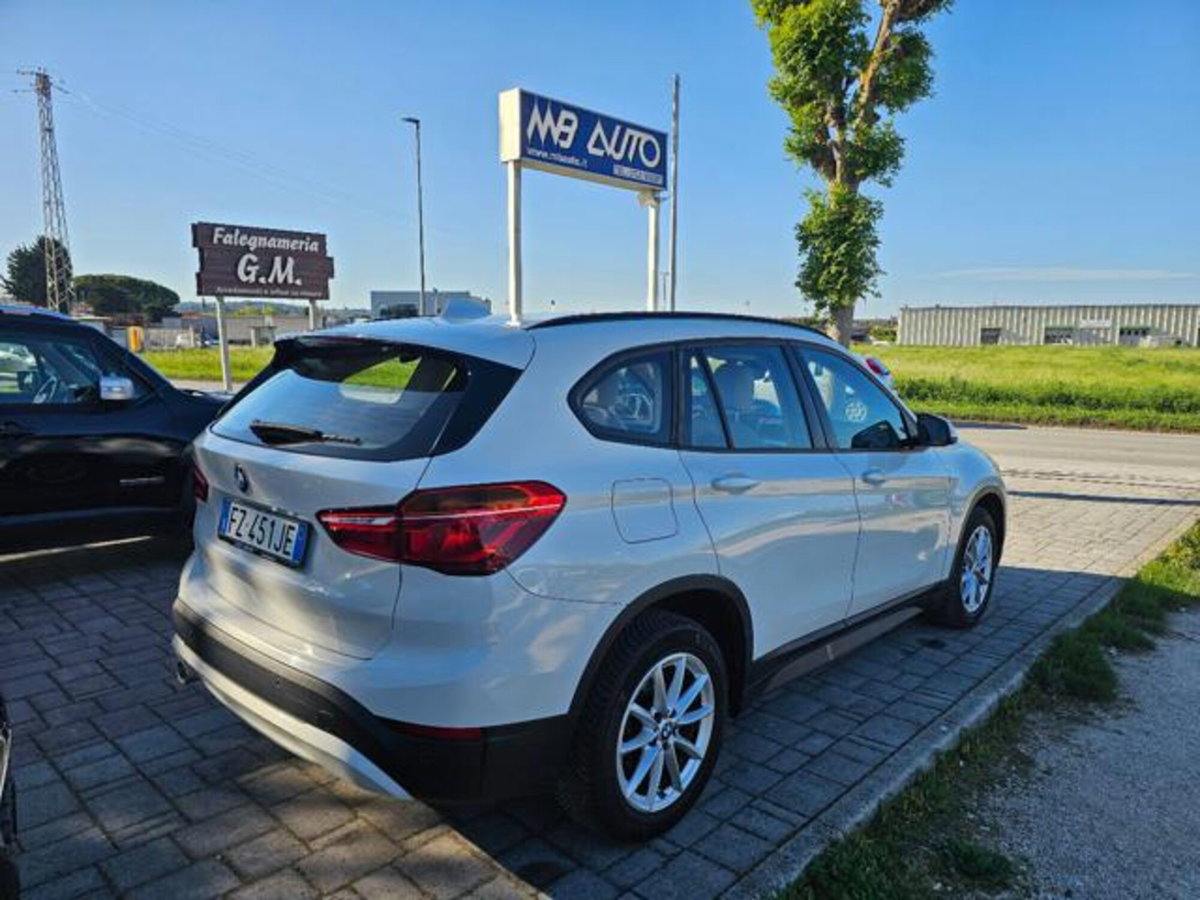 BMW X1 sDrive16d Advantage (5)