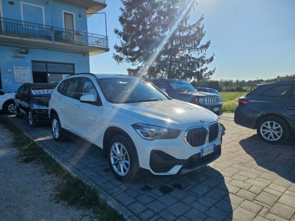BMW X1 sDrive16d Advantage (7)