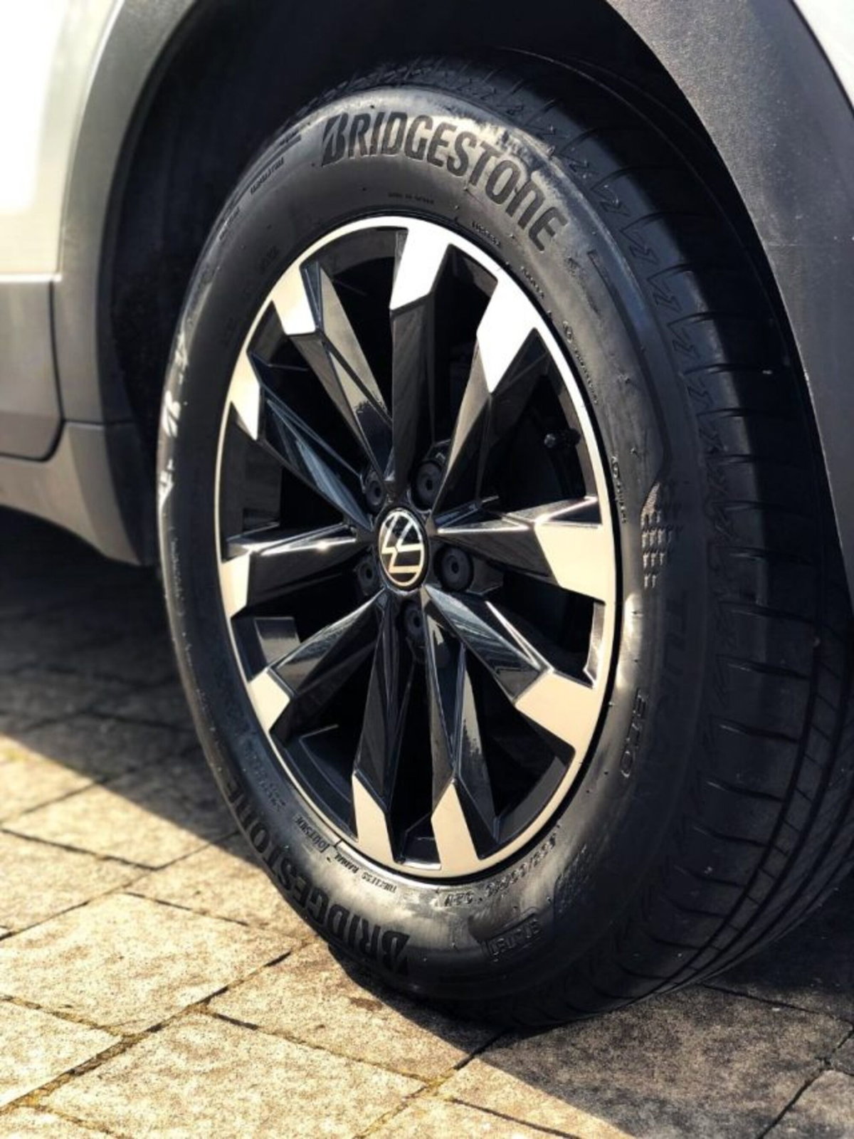 Volkswagen T-Cross 1.0 TSI Style BMT (2)