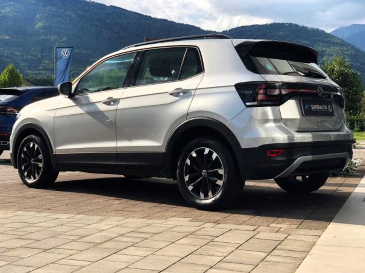 Volkswagen T-Cross 1.0 TSI Style BMT (5)