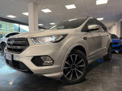 Ford Kuga 2.0 TDCI 150 CV S&S 4WD Powershift Titanium usata