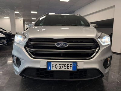 Ford Kuga 2.0 TDCI 150 CV S&S 4WD Powershift Titanium (10)