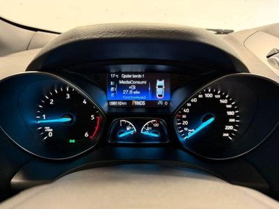 Ford Kuga 2.0 TDCI 150 CV S&S 4WD Powershift Titanium (17)