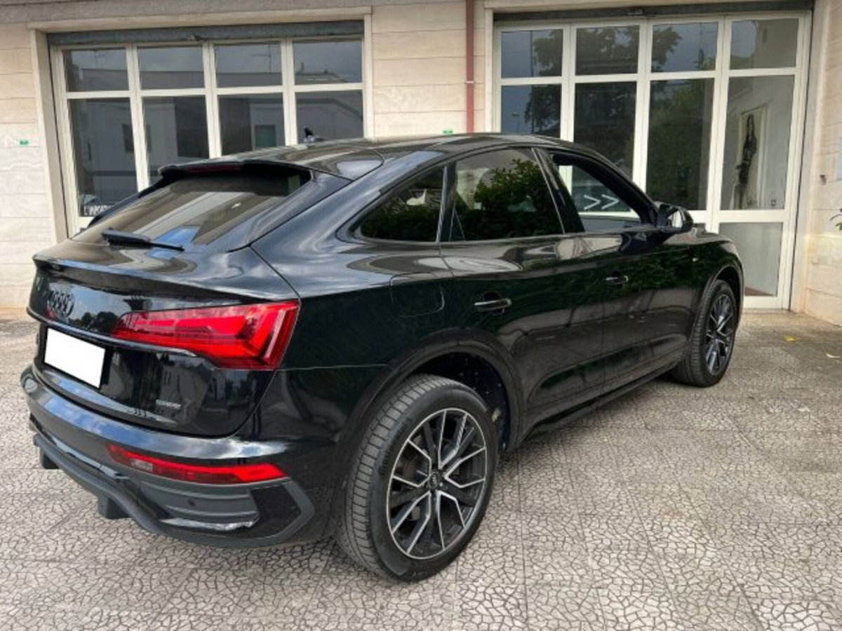 Audi Q5 Sportback Sportback 40 2.0 tdi mhev 12V quattro s-tronic (8)