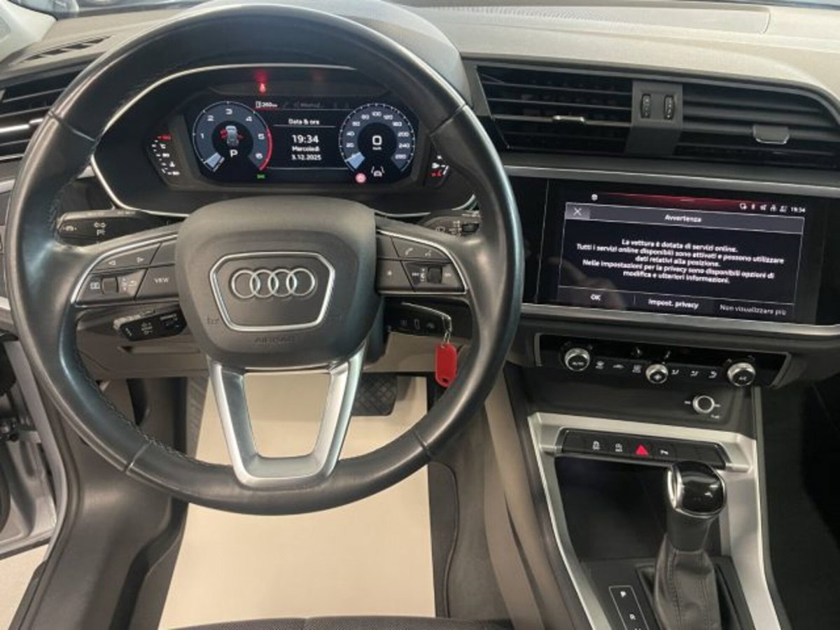 Audi Q3 2.0 TDI 150 CV quattro Business (13)