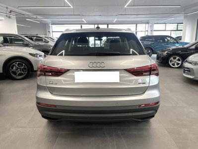 Audi Q3 2.0 TDI 150 CV quattro Business (5)
