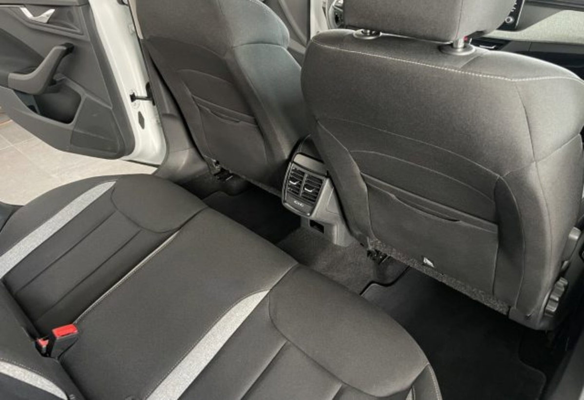 Skoda Kamiq 1.0 TSI Ambition (2)