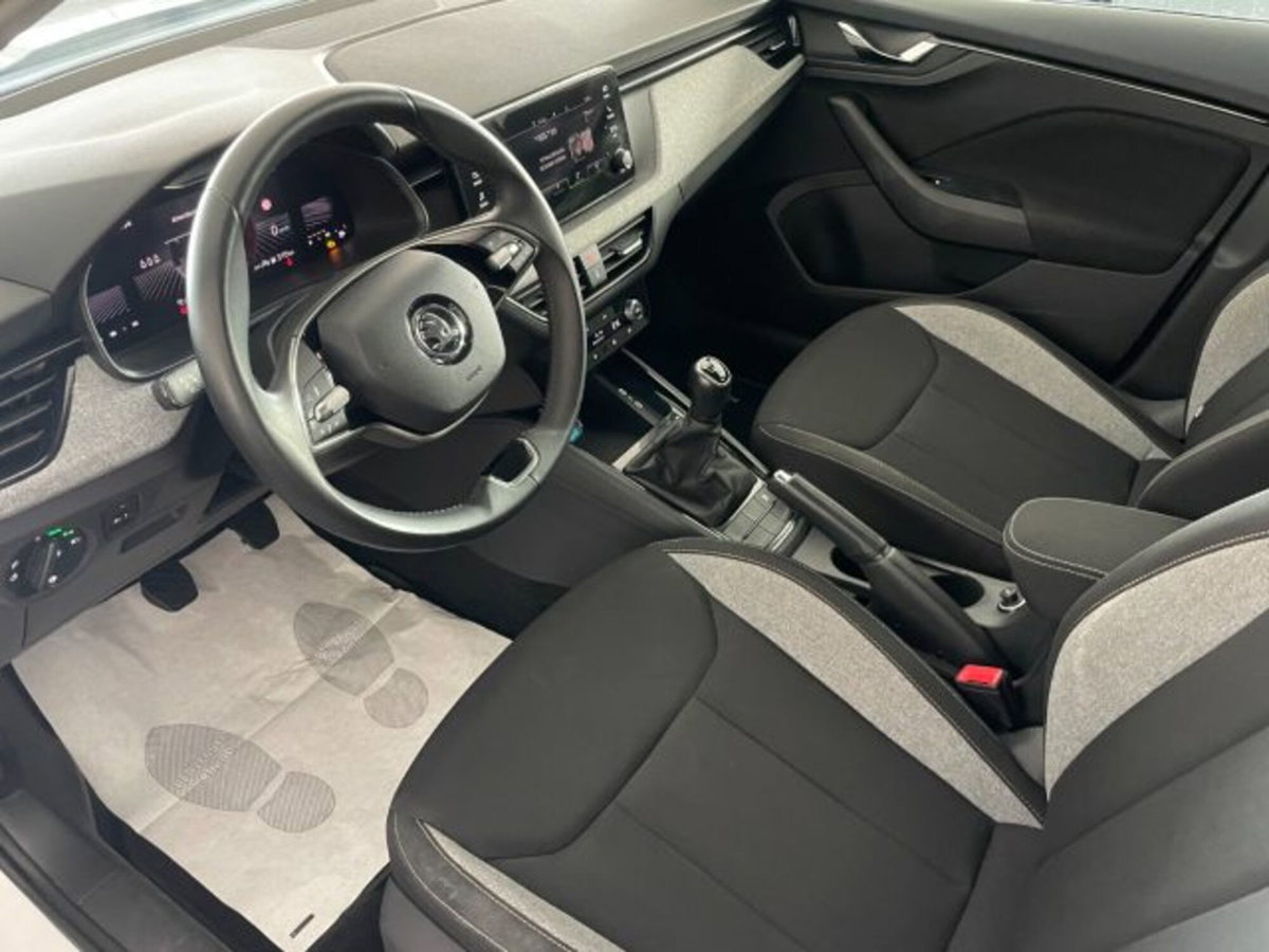 Skoda Kamiq 1.0 TSI Ambition (8)