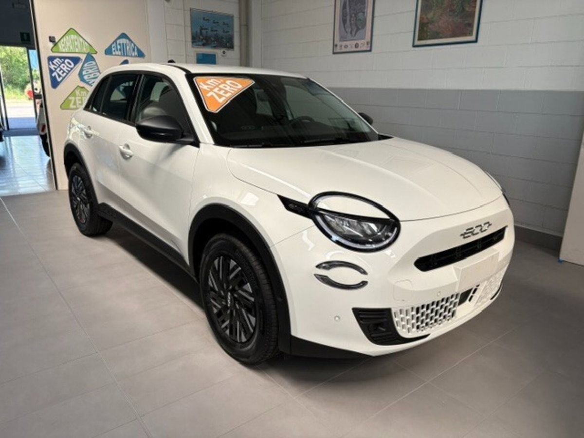 Fiat 600 1.2 Business 100cv (2)