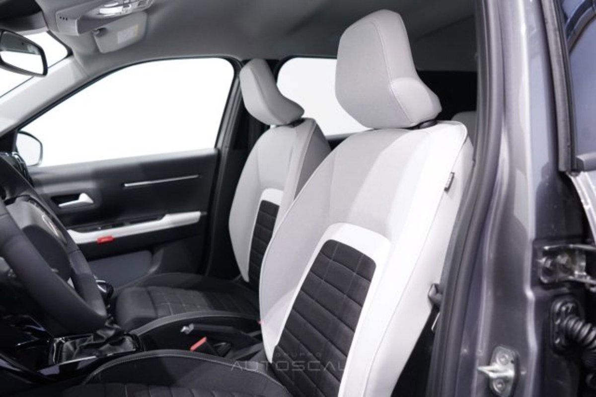 Citroen C3 1.2 puretech turbo Max 100cv s&s (11)