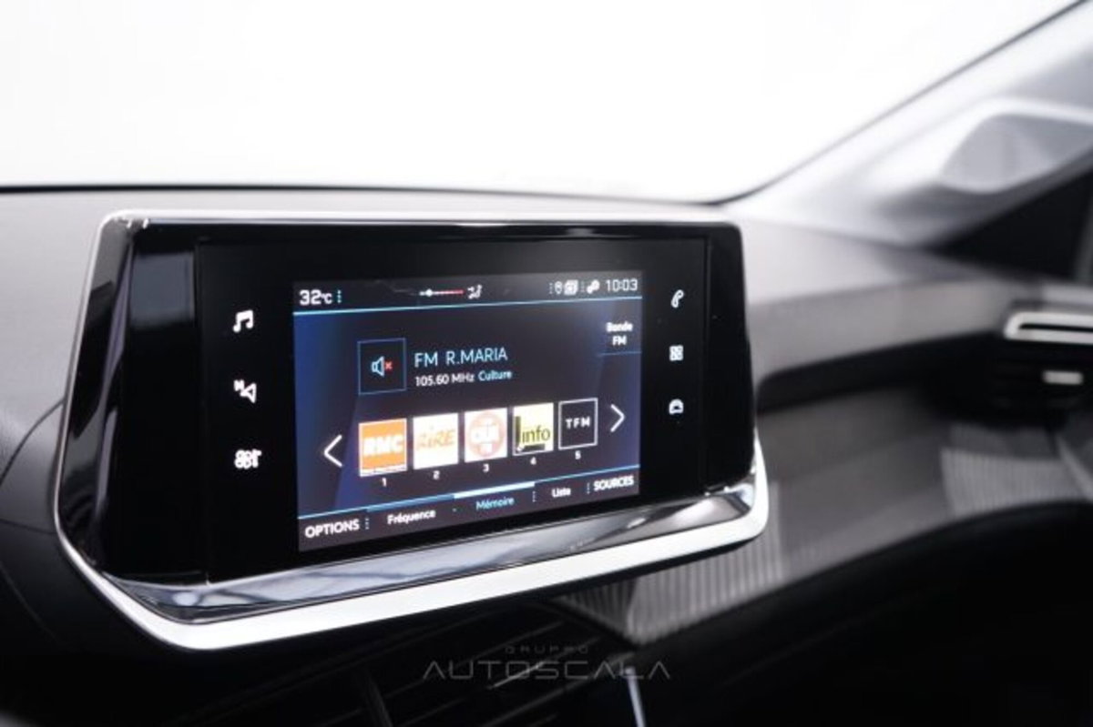 Peugeot 208 1.2 puretech Active s&s 75cv (14)